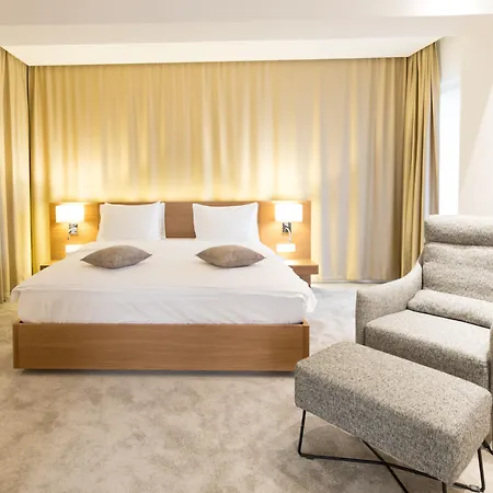 Harmonia By Dukley Hotell 4*