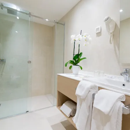 Harmonia By Dukley Hotell 4*