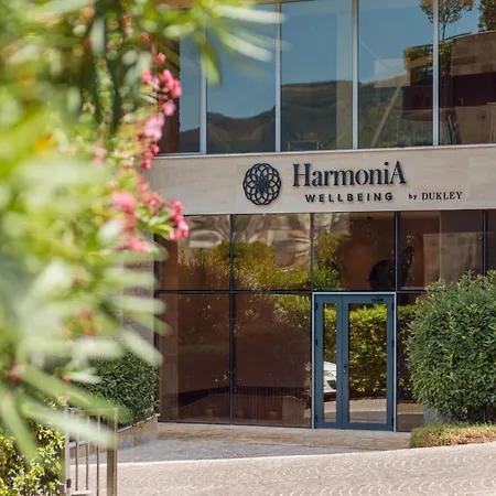 Harmonia By Dukley Hotell 4*